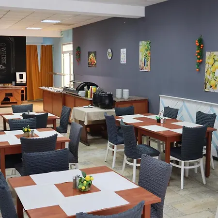 Hotell Sunny Garden - Full Board Slăntjev Brjag